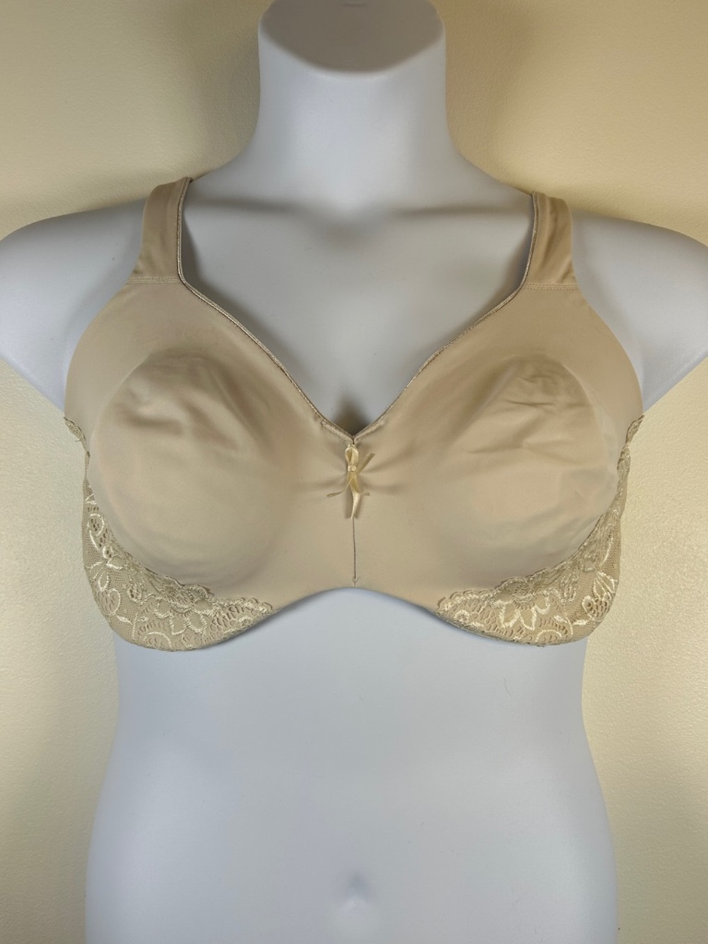 Olga Size 40DD/40E Rosewater Luxury Lift Minimizer Underwire Bra - Picture 2 of 9